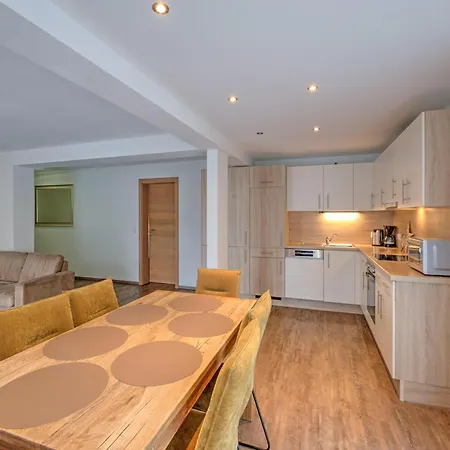 Wildschoenau Alpine Brunner Apartment, Cleaning Included * Niederau